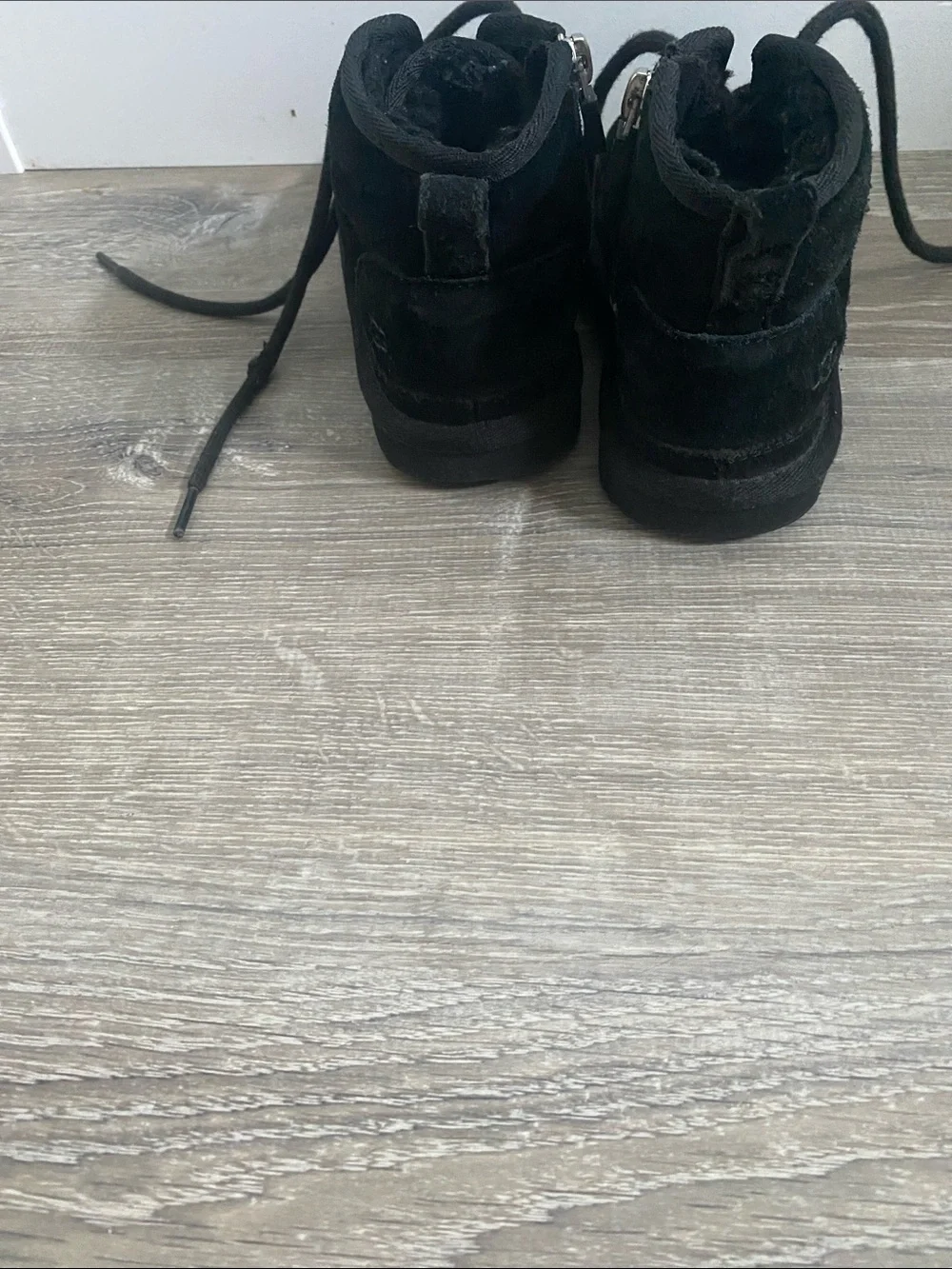 UGG soft black